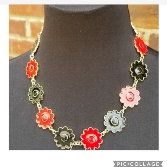 Enamel flower necklace & Earring set NEW - Picture 8 of 9